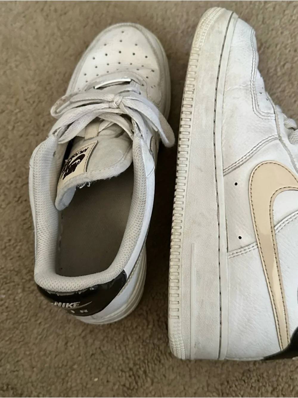 Nike Air Force 1 Sneakers
